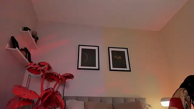 Violetta Nur online show from 25, 3, 2026