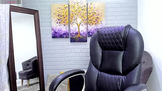  LaraMom  online show from 16, 2, 2026