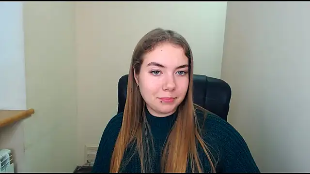 Snapshot of zoey_deuttch chatting on 2, 12, 2024 zoey deuttch online show from 2, 12, 2024