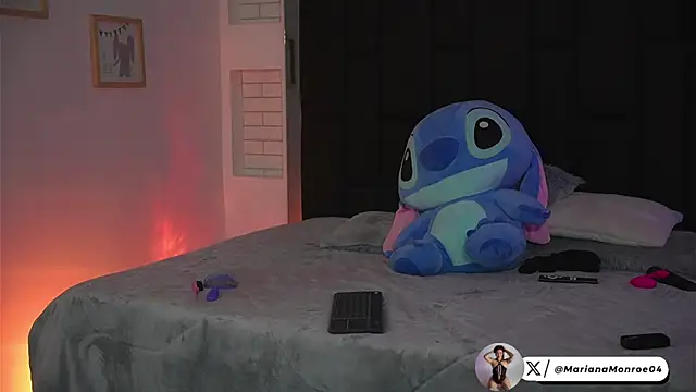 Snapshot of Marianamonroe_ chatting on 3, 7, 2026 Marianamonroe online show from 3, 7, 2026