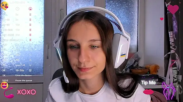  Nika Kik online show from 15, 9, 2025