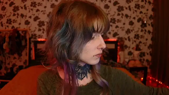 Snapshot of Littlespacemouse chatting on 13, 9, 2025 Littlespacemouse online show from 13, 9, 2025