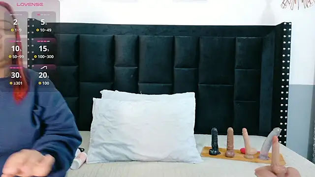 kinkyhousewifee online show from 21, 12, 2025