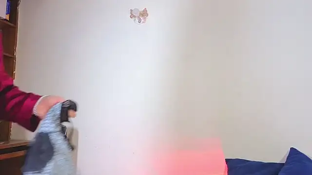 nahomi sweett online show from 1, 4, 2026