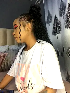 Nicole Liam  online show from 30, 9, 2025