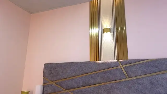 Emmaa Blonde online show from 10, 2, 2025