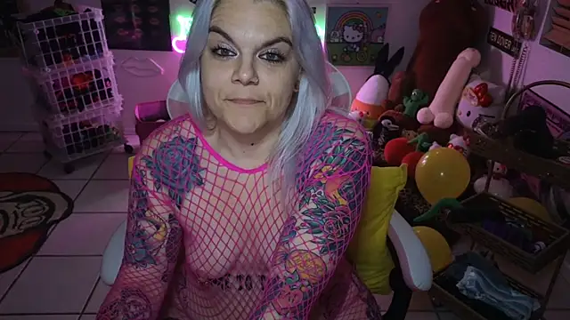 CherryBombBomb online show from 3, 12, 2024