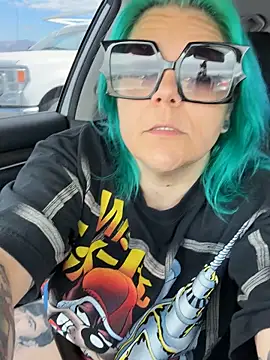 CherryBombBomb online show from 14, 10, 2025