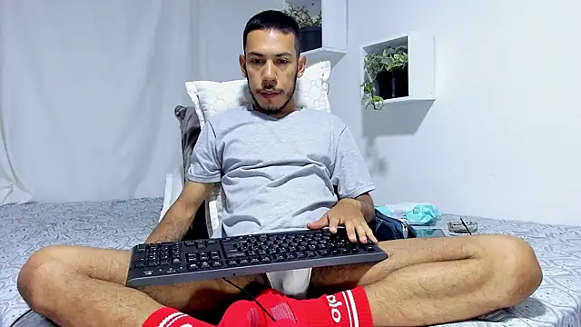 Aronxxs online show from 22, 1, 2025