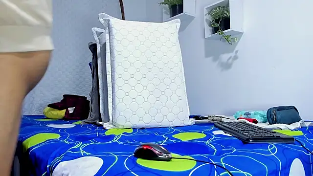 Aronxxs online show from 22, 3, 2025