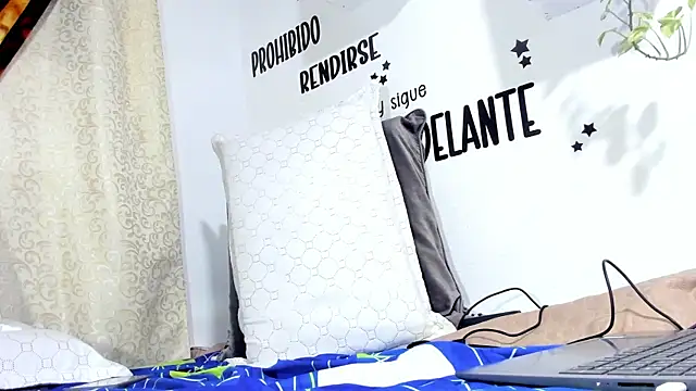 Aronxxs online show from 1, 10, 2025