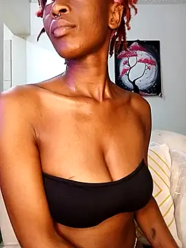 Snapshot of Ayrella02 chatting on 26, 11, 2025 Ayrella02 online show from 26, 11, 2025