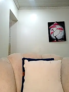 Snapshot of Ayrella02 chatting on 29, 11, 2025 Ayrella02 online show from 29, 11, 2025