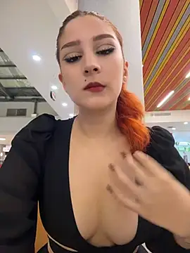 Snapshot of Mon_Cherry chatting on 31, 5, 2026 Mon Cherry online show from 31, 5, 2026