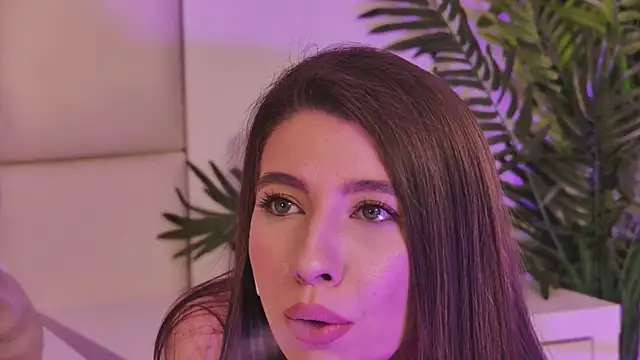 LunaWills  online show from 5, 3, 2025