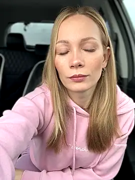 LavenderHot online show from 11, 10, 2025