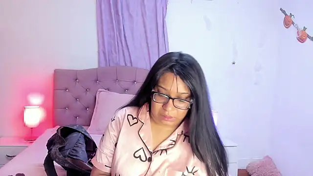 Latinabombsheell online show from 16, 10, 2025