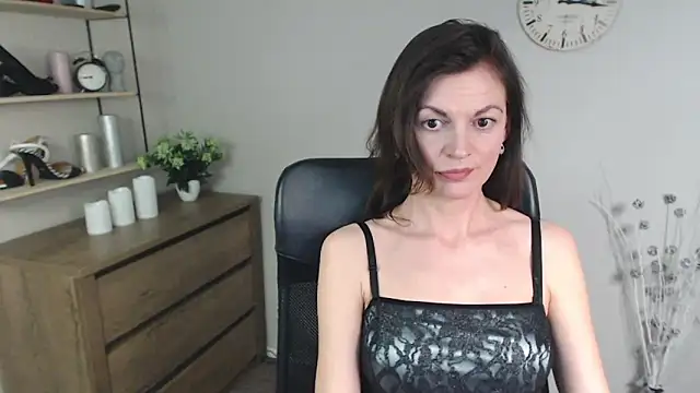 VivianWILD online show from 31, 12, 2024