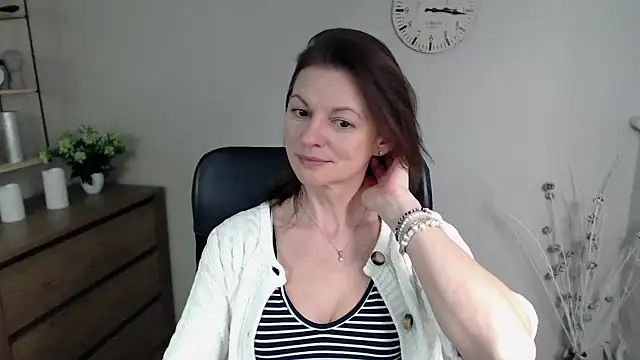 VivianWILD online show from 23, 1, 2025