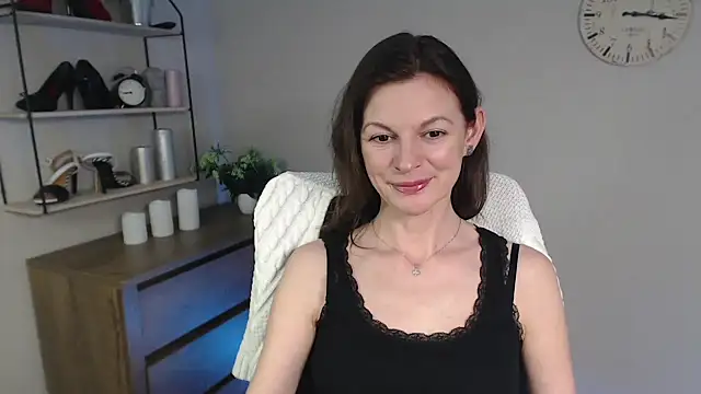 VivianWILD online show from 7, 2, 2025