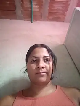 Giselabrunette25 online show from 13, 2, 2026