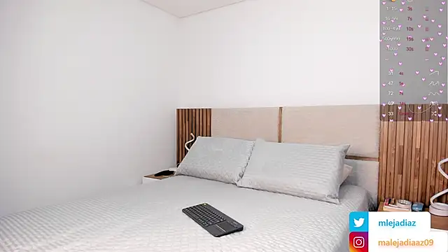 MalejaDiaz  online show from 5, 11, 2025