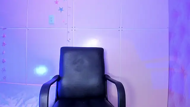 Hilary-banks online show from 31, 12, 2024