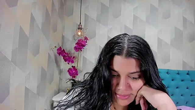 LindaBreeS online show from 9, 10, 2025