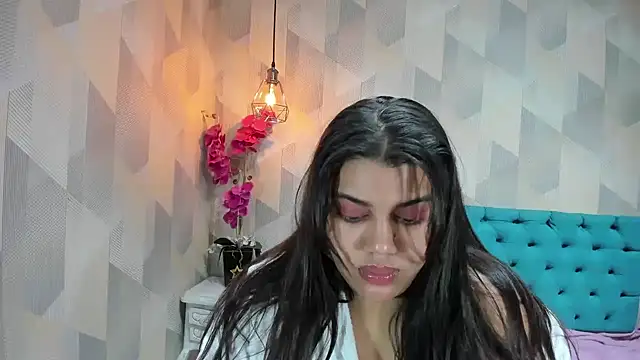 LindaBreeS online show from 3, 7, 2026