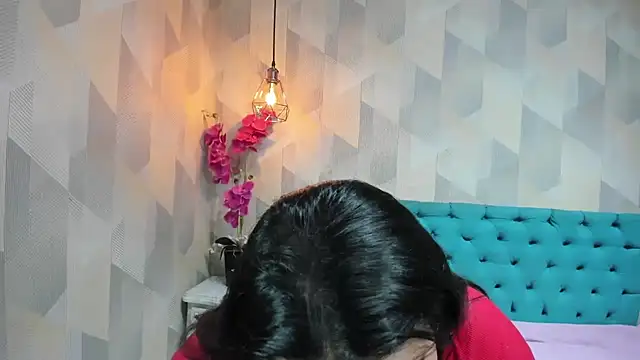 LindaBreeS online show from 4, 7, 2026