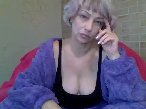 Lorie Carrie online show from 10, 1, 2025