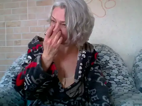 Lorie Carrie online show from 16, 4, 2026