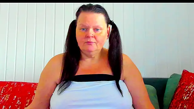 Snapshot of MilanaBiegert chatting on 13, 1, 2026 MilanaBiegert online show from 13, 1, 2026