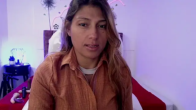 elena detroya online show from 4, 10, 2025