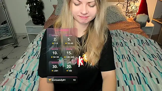 Snapshot of SmilingEmily_ chatting on 15, 12, 2024 SmilingEmily online show from 15, 12, 2024