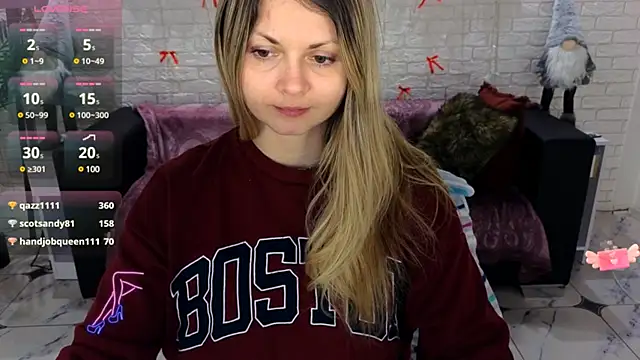 Snapshot of SmilingEmily_ chatting on 25, 12, 2024 SmilingEmily online show from 25, 12, 2024