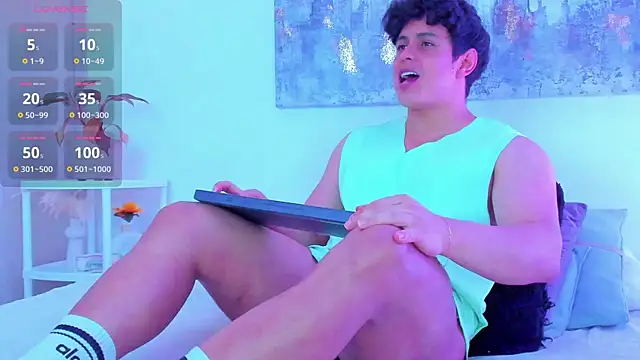 arminjones1 online show from 28, 10, 2025