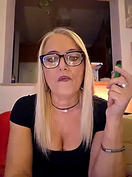 kikkastar online show from 4, 11, 2025