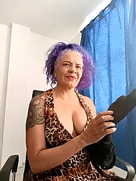 freyadevil333 online show from 4, 2, 2025