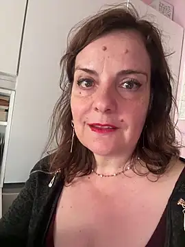 Snapshot of Sunbelxx chatting on 14, 5, 2026 Sunbelxx online show from 14, 5, 2026