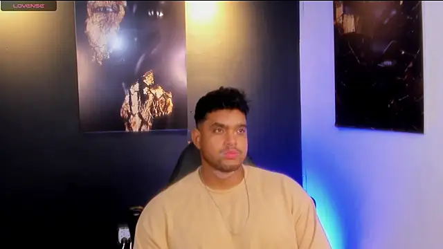 Big furry bear13 online show from 14, 11, 2025