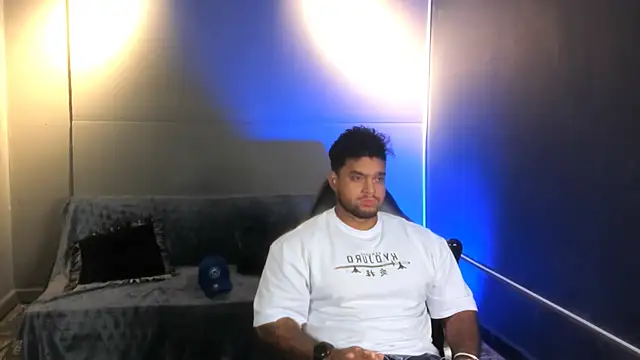 Big furry bear13 online show from 16, 12, 2025