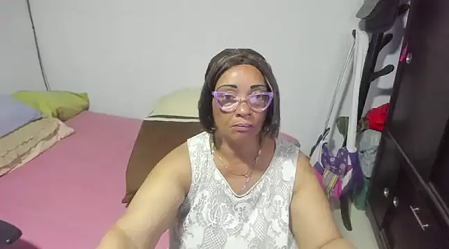 Mrs mommy  online show from 13, 1, 2025