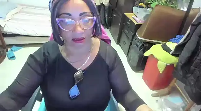 Mrs mommy  online show from 25, 1, 2025