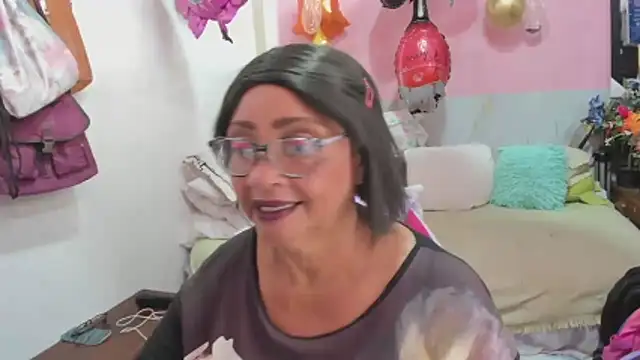 Mrs mommy  online show from 16, 4, 2026