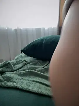 HotXMom online show from 21, 1, 2025