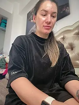 Snapshot of HotXMom chatting on 7, 5, 2026 HotXMom online show from 7, 5, 2026