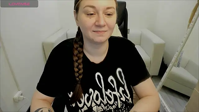 AlisaBacker online show from 11, 1, 2025