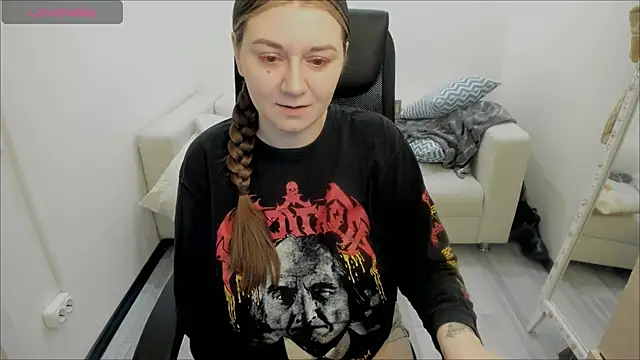 AlisaBacker online show from 11, 1, 2025