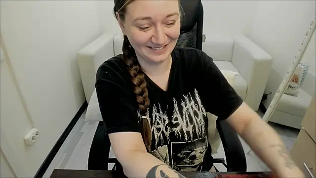 AlisaBacker online show from 8, 3, 2025